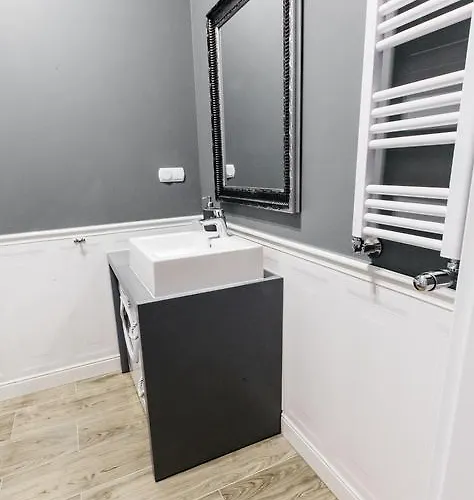 Amberhome Apartamento *